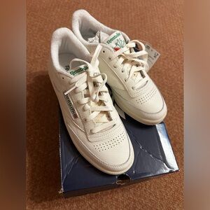 Women Reebok club C 85 vintage sneakers USA 8